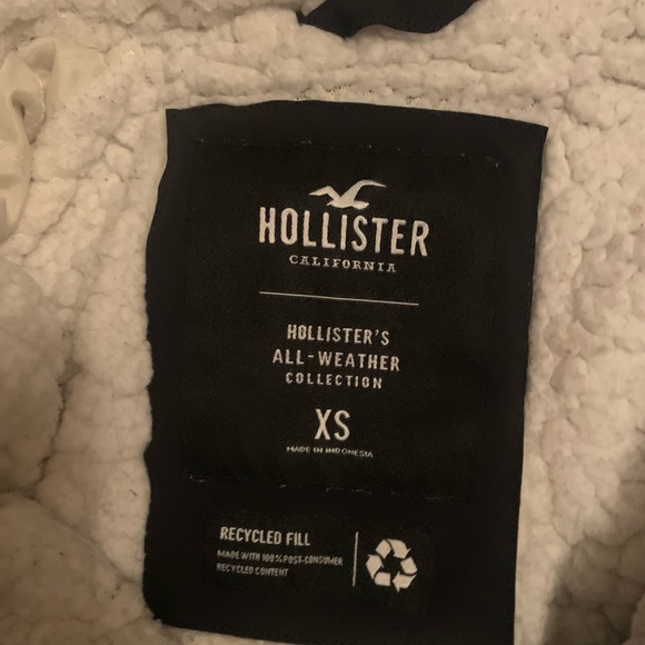 Like new Hollister winter jacket xs - Picture 2 of 3